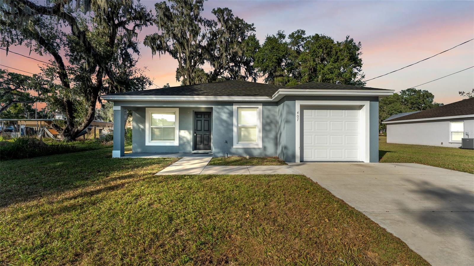 Single Family Residence in FORT MEADE, FL - Daniel Dourado