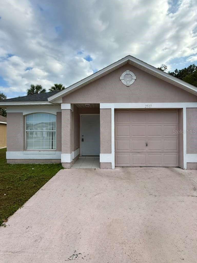 Single Family Residence em SANFORD, FL - Daniel Dourado