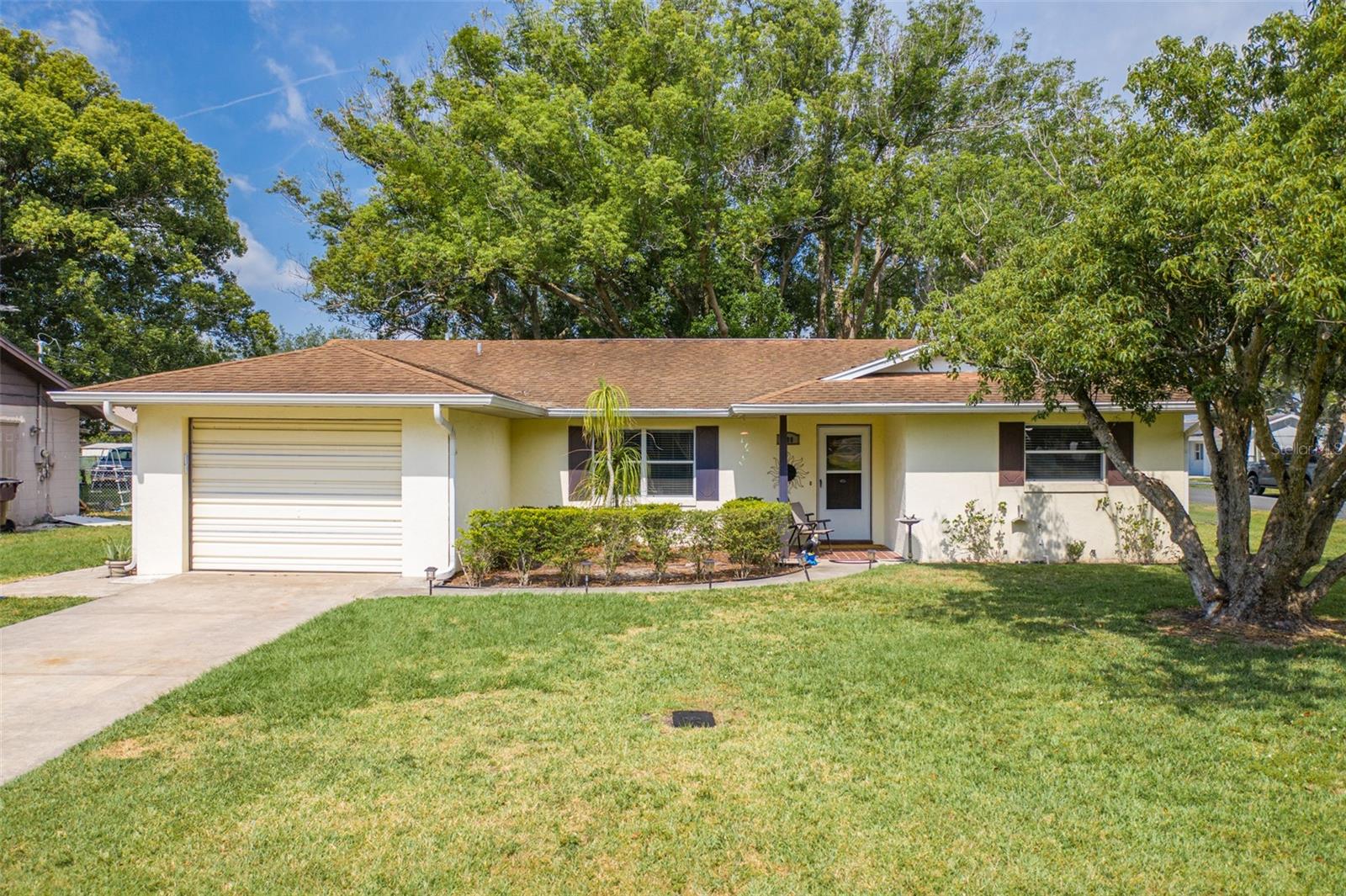 Single Family Residence em ST CLOUD, FL - Daniel Dourado