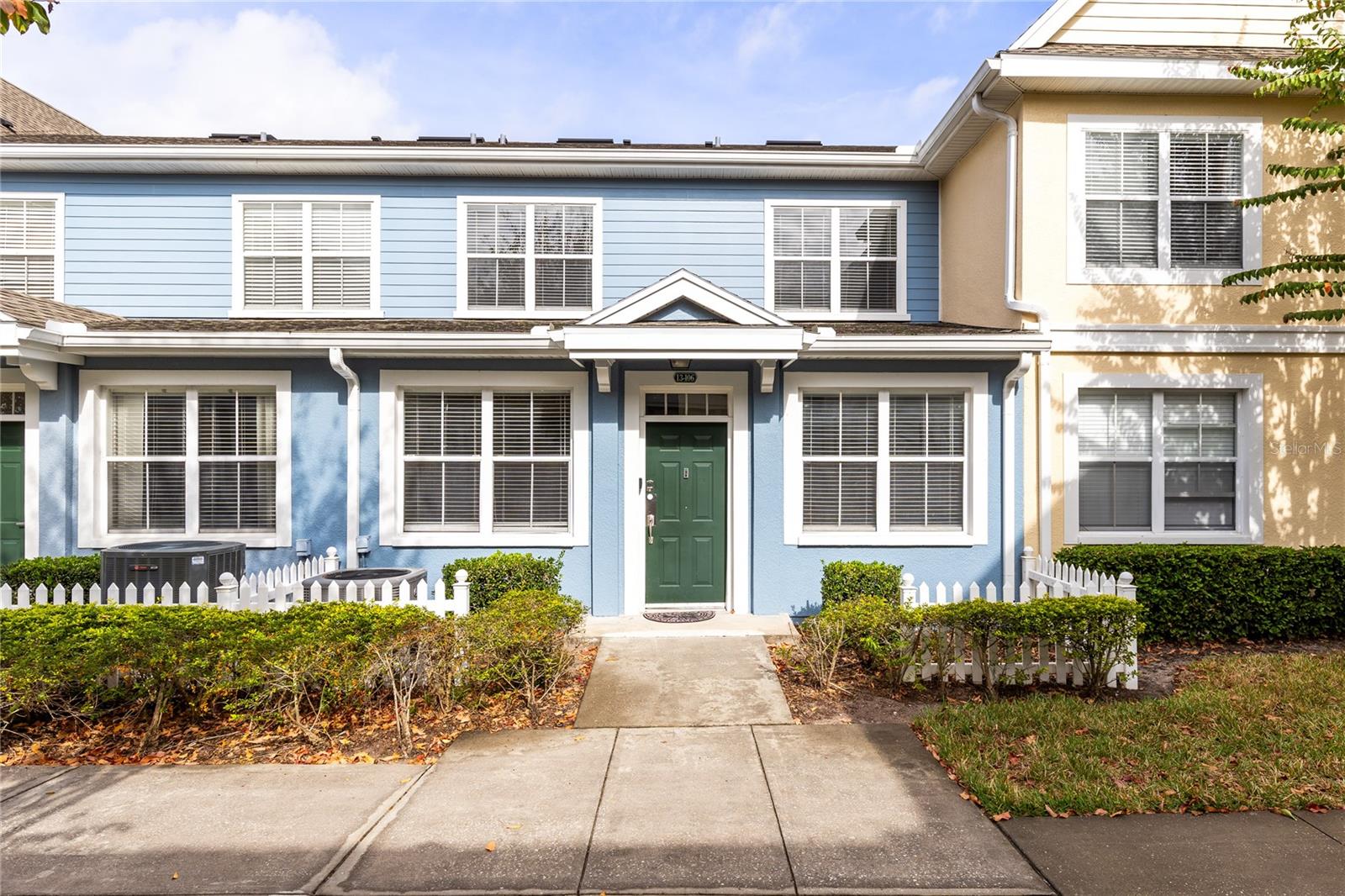 Condominium in KISSIMMEE, FL - Daniel Dourado