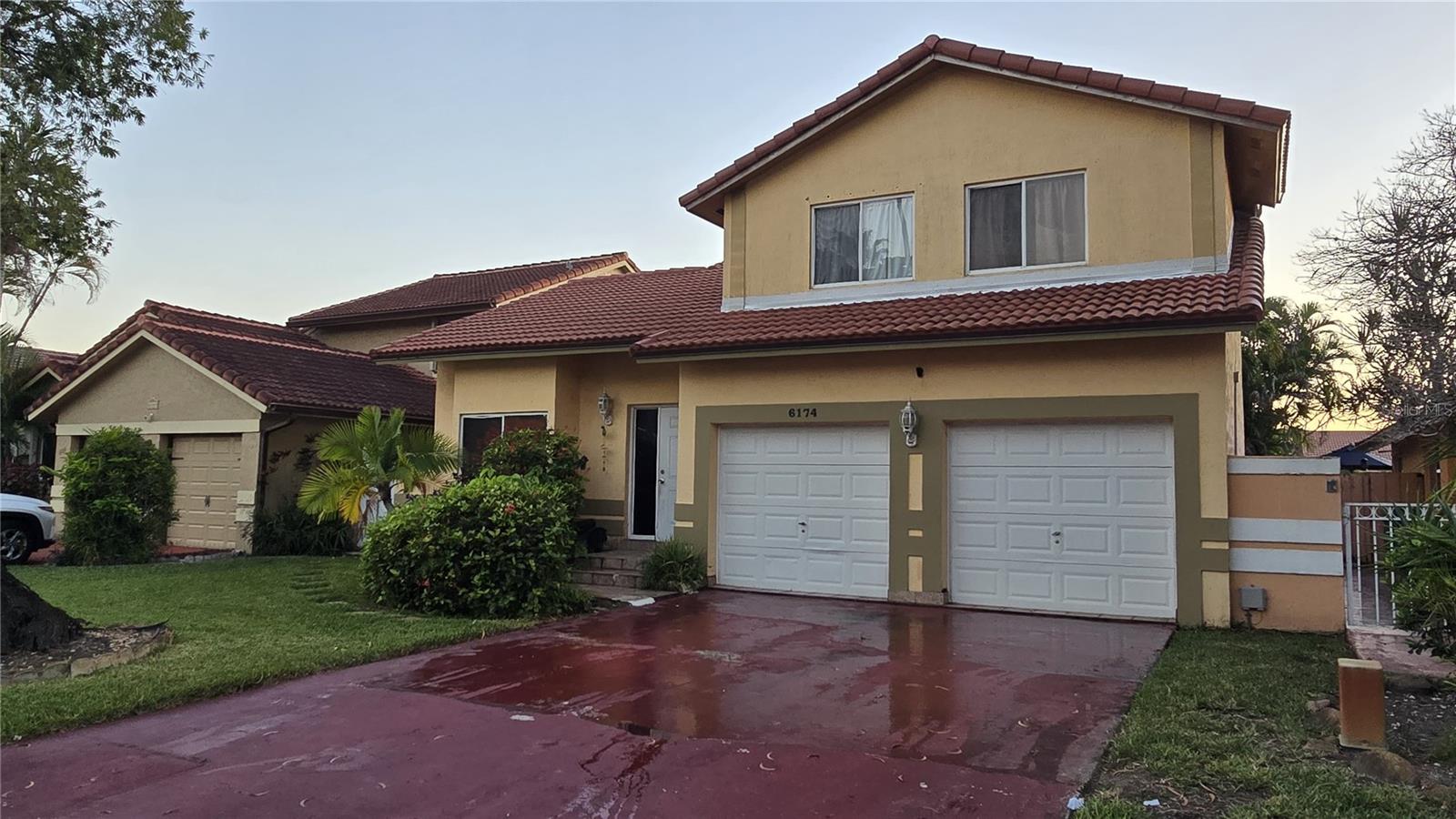 Single Family Residence em HIALEAH, FL - Daniel Dourado