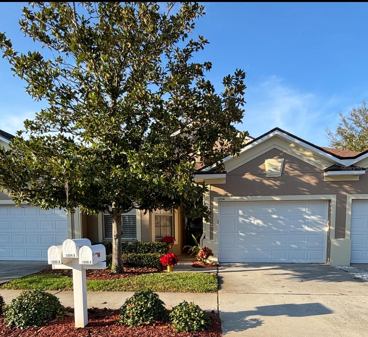 Villa in VALRICO, FL - Daniel Dourado