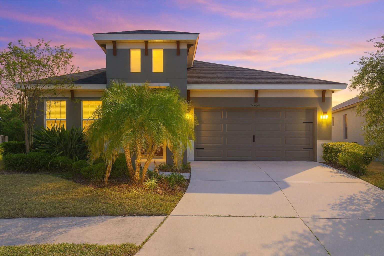 Single Family Residence in APOLLO BEACH, FL - Daniel Dourado