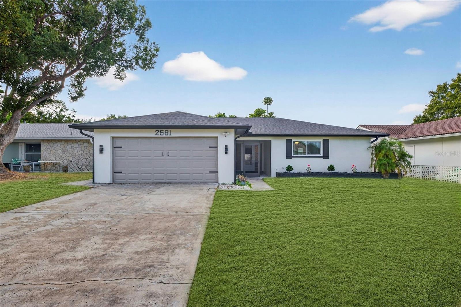 Single Family Residence in CLEARWATER, FL - Daniel Dourado