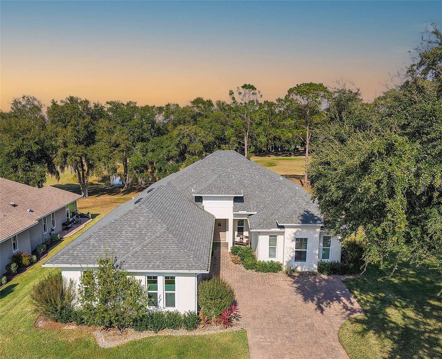 Single Family Residence em LADY LAKE, FL - Daniel Dourado