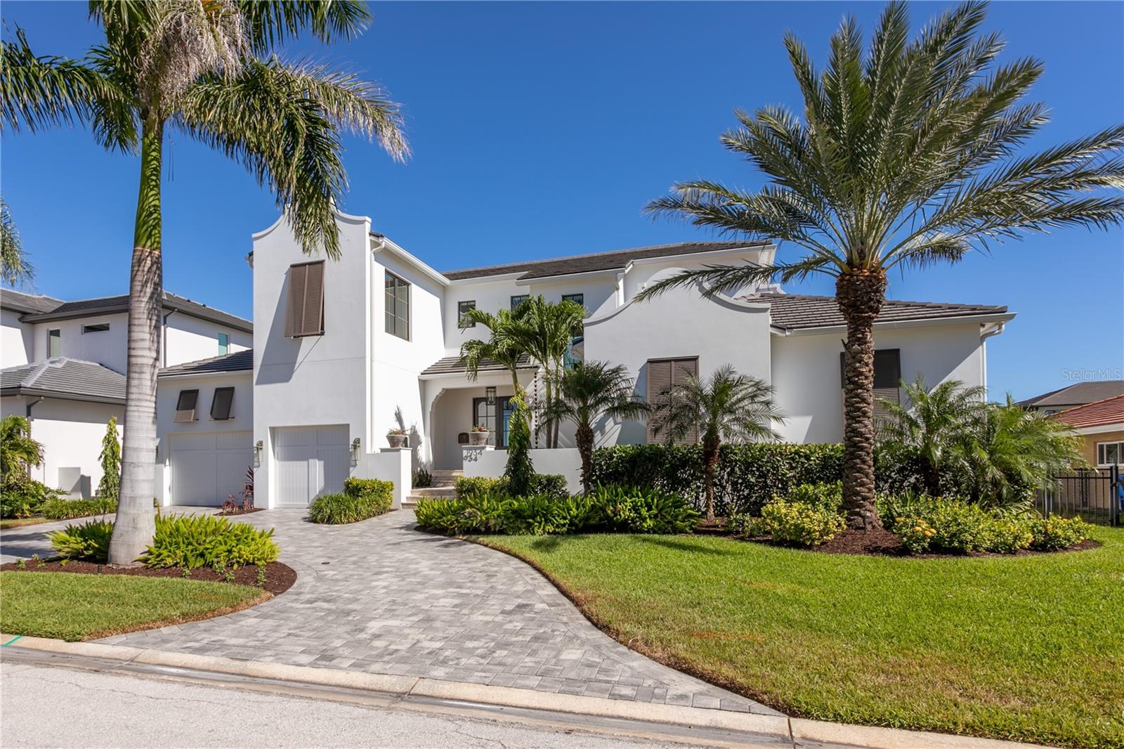 Single Family Residence em ST PETERSBURG, FL - Daniel Dourado