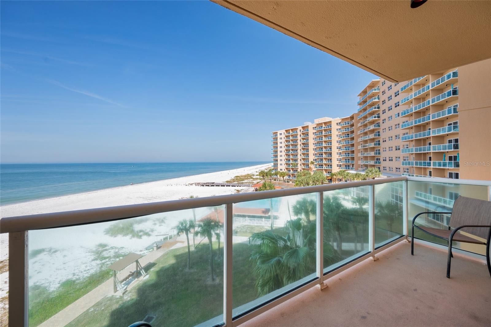 Condominium in CLEARWATER BEACH, FL - Daniel Dourado
