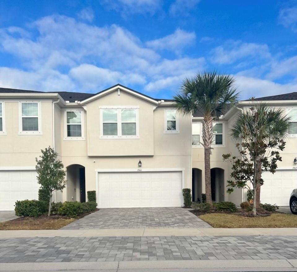 Townhouse in LUTZ, FL - Daniel Dourado
