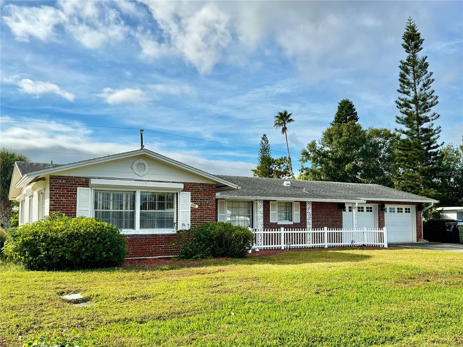 Single Family Residence in KISSIMMEE, FL - Daniel Dourado