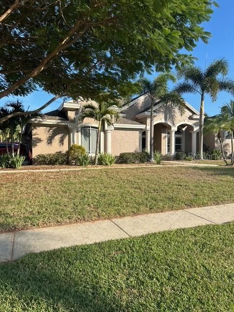 Single Family Residence in PALM HARBOR, FL - Daniel Dourado