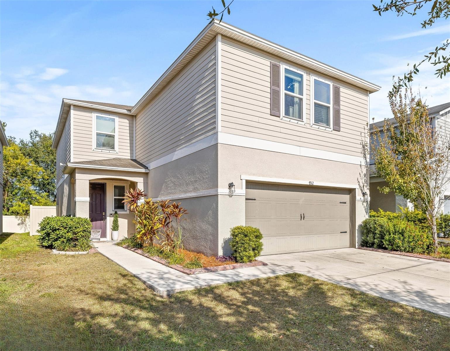 Single Family Residence em GIBSONTON, FL - Daniel Dourado