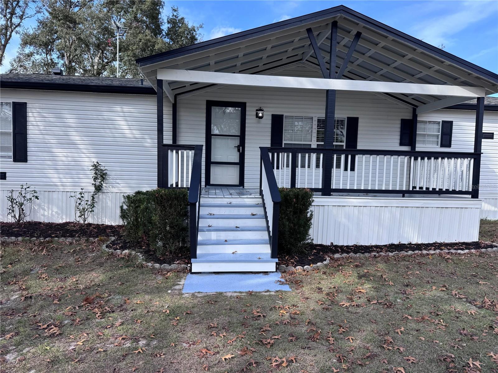 Manufactured Home em SPRING HILL, FL - Daniel Dourado