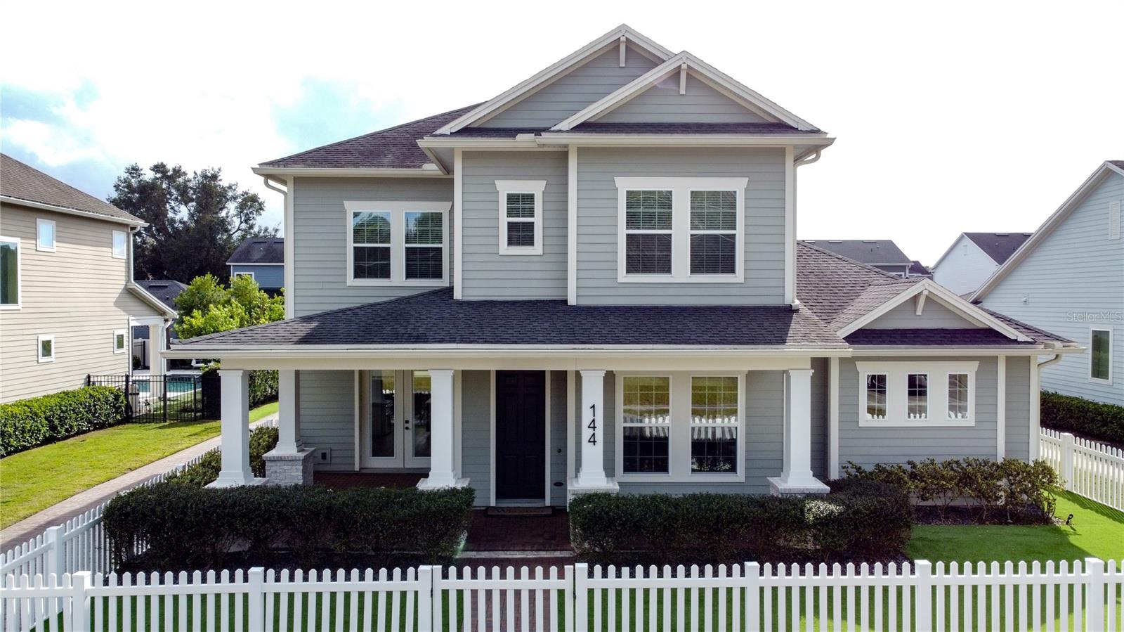 Single Family Residence em OVIEDO, FL - Daniel Dourado