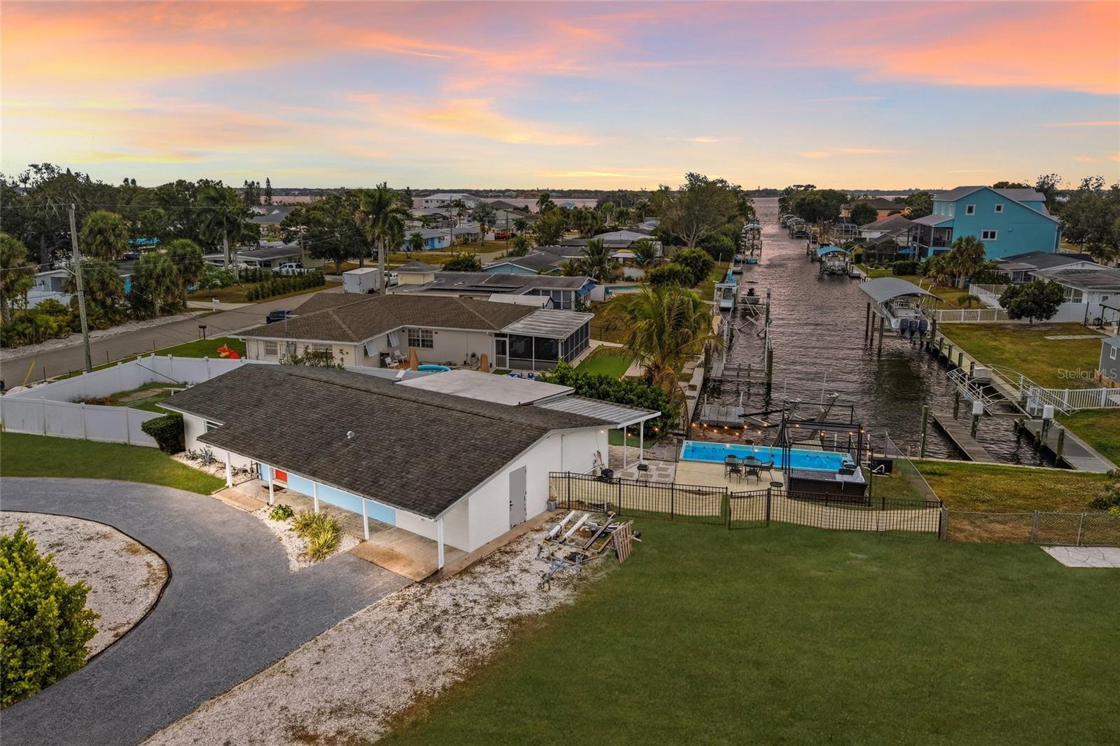 Single Family Residence in ELLENTON, FL - Daniel Dourado