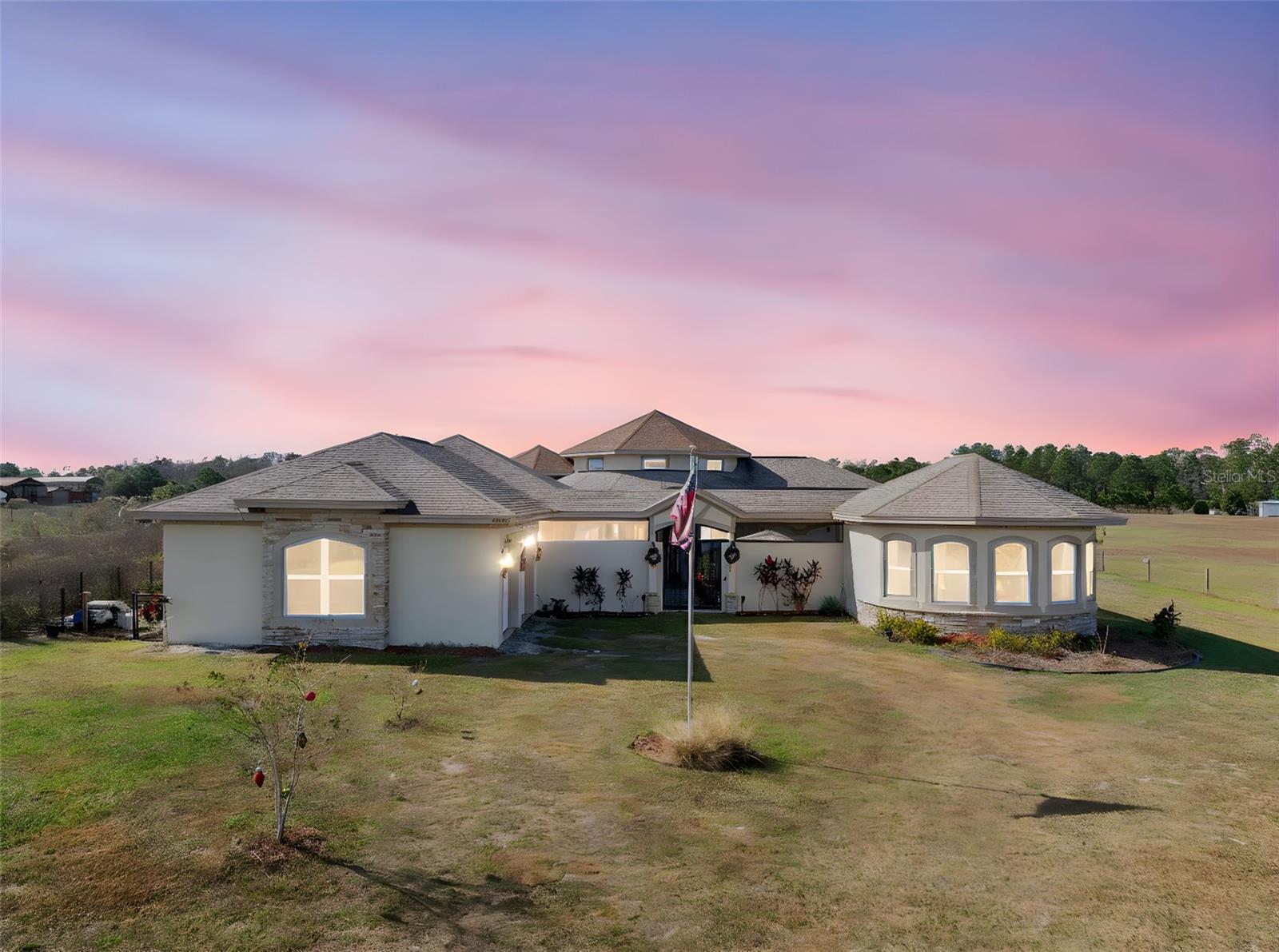 Single Family Residence in POLK CITY, FL - Daniel Dourado