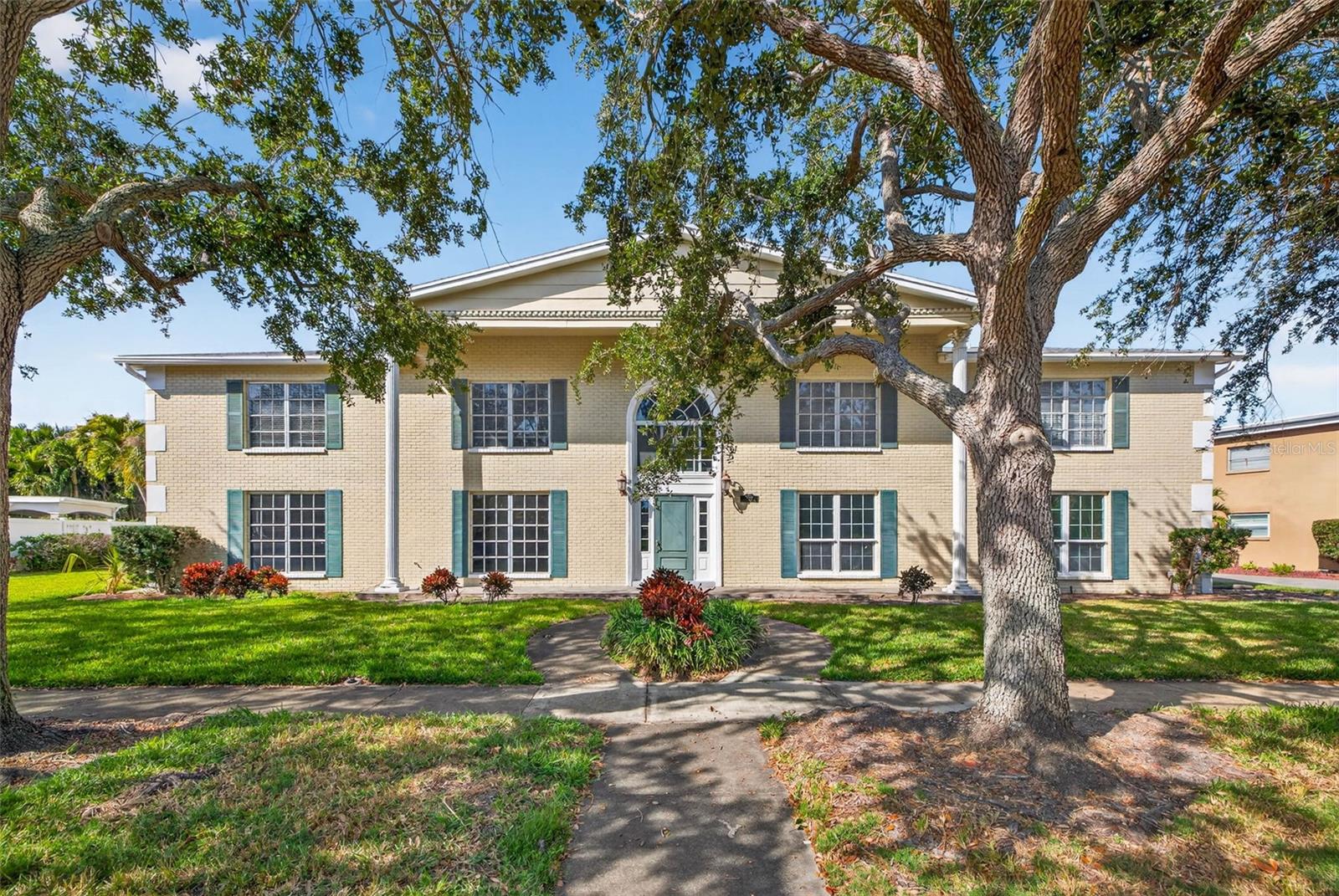 Condominium em ST PETERSBURG, FL - Daniel Dourado