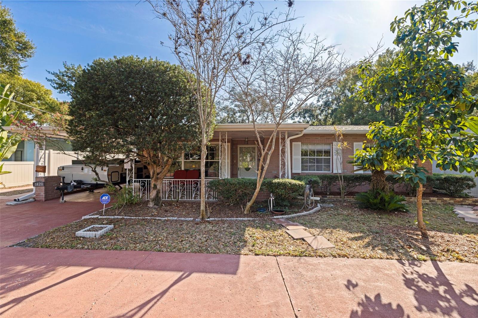 Single Family Residence in TAMPA, FL - Daniel Dourado