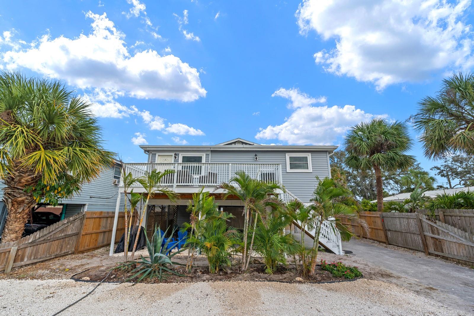 Duplex em INDIAN ROCKS BEACH, FL - Daniel Dourado