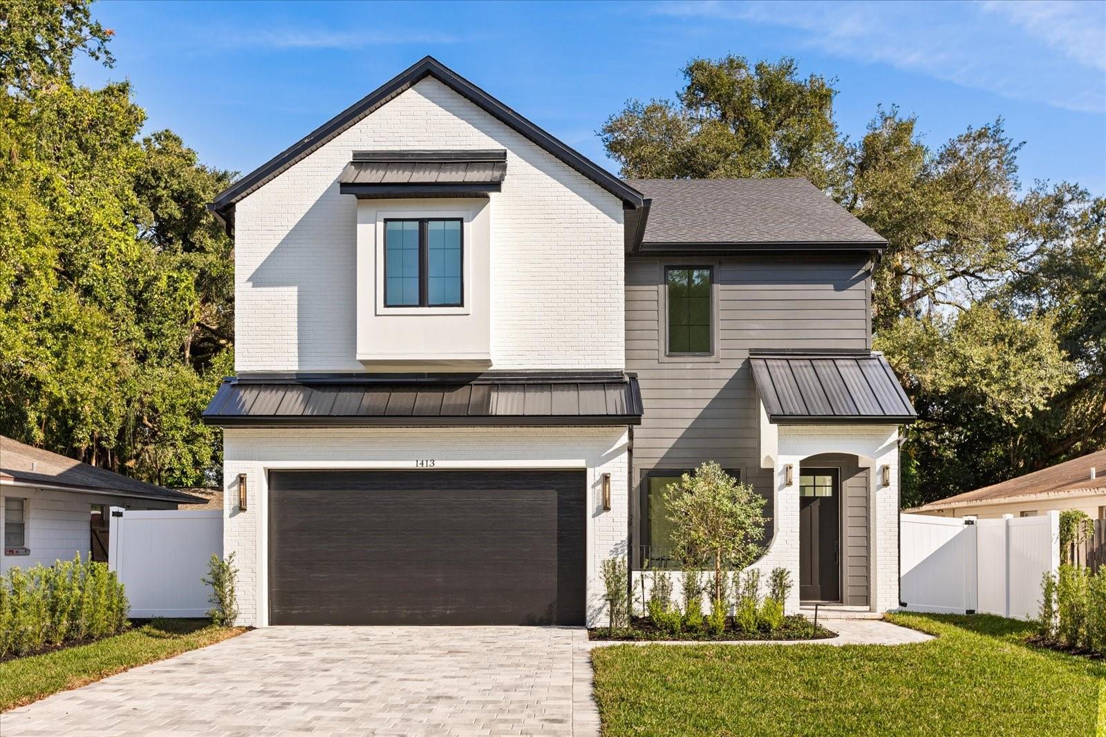 Single Family Residence in ORLANDO, FL - Daniel Dourado