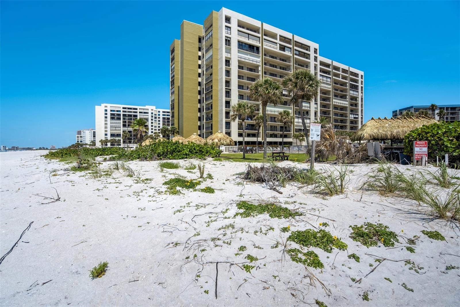 Condominium in CLEARWATER BEACH, FL - Daniel Dourado