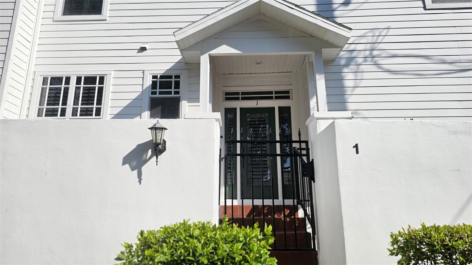 Condominium in TAMPA, FL - Daniel Dourado