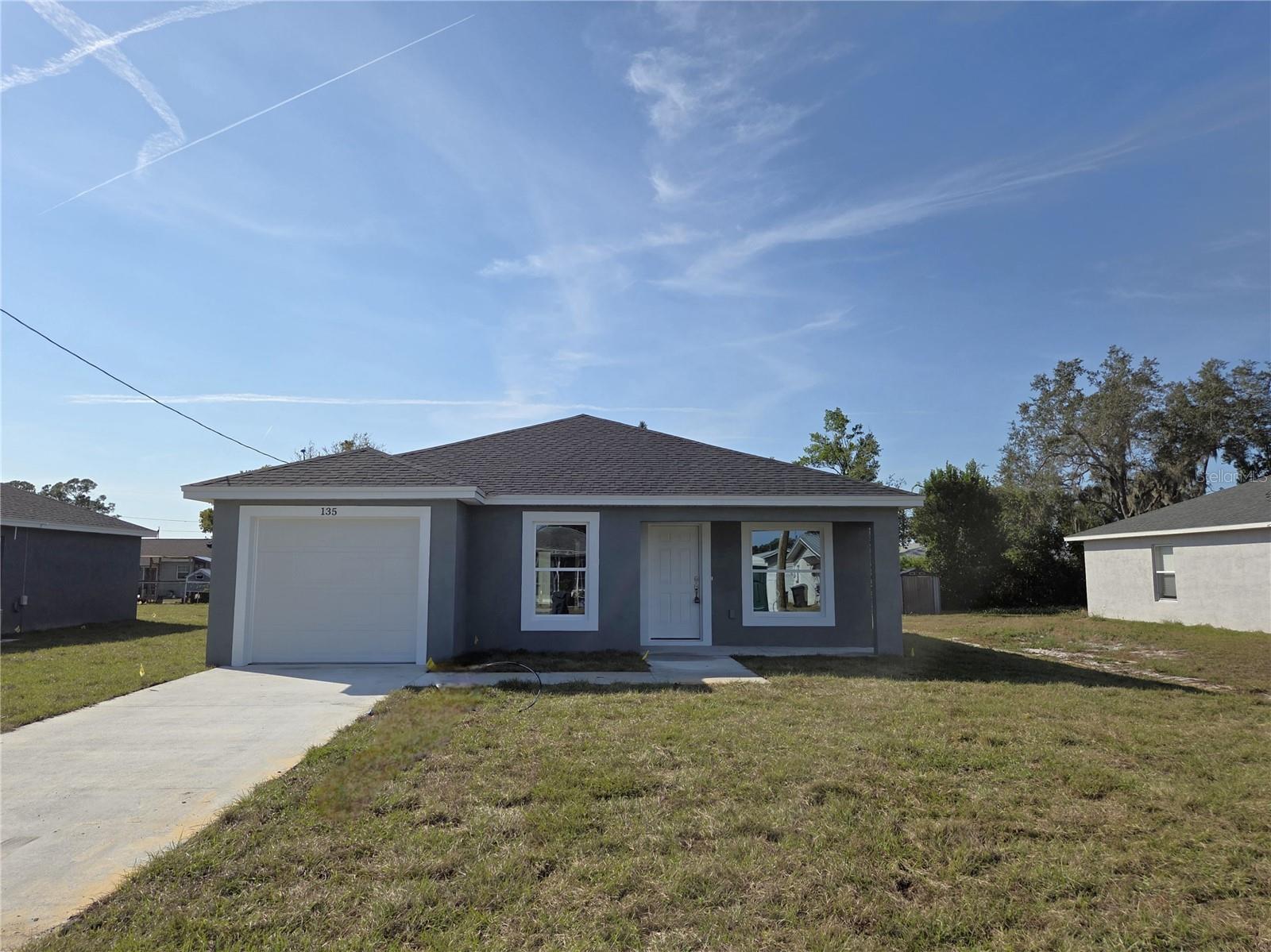 Single Family Residence in LAKE WALES, FL - Daniel Dourado