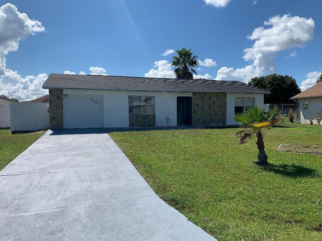 Single Family Residence in POINCIANA, FL - Daniel Dourado
