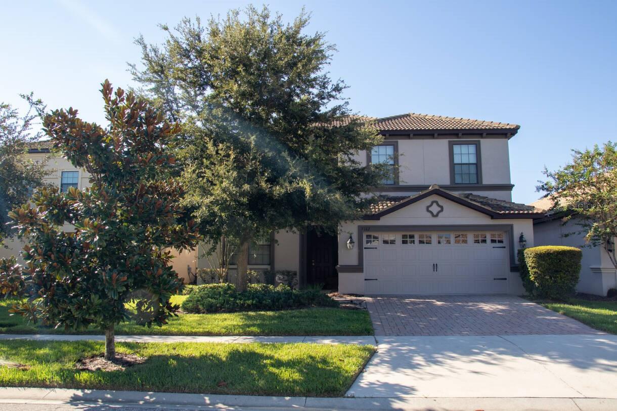 Single Family Residence in DAVENPORT, FL - Daniel Dourado