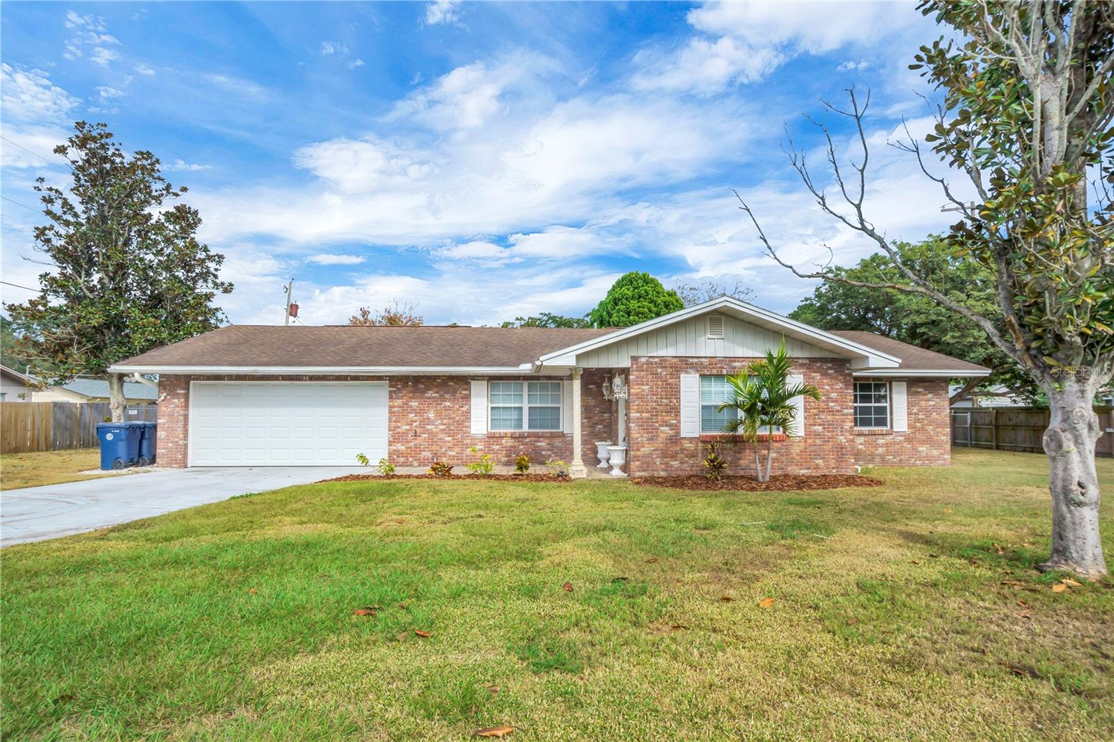 Single Family Residence em AUBURNDALE, FL - Daniel Dourado