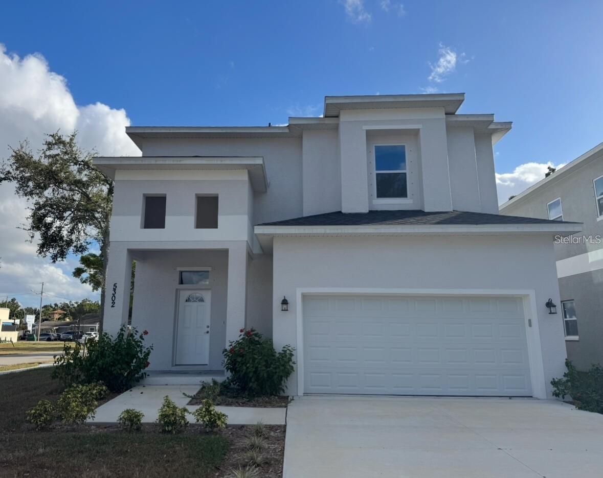Single Family Residence in PINELLAS PARK, FL - Daniel Dourado