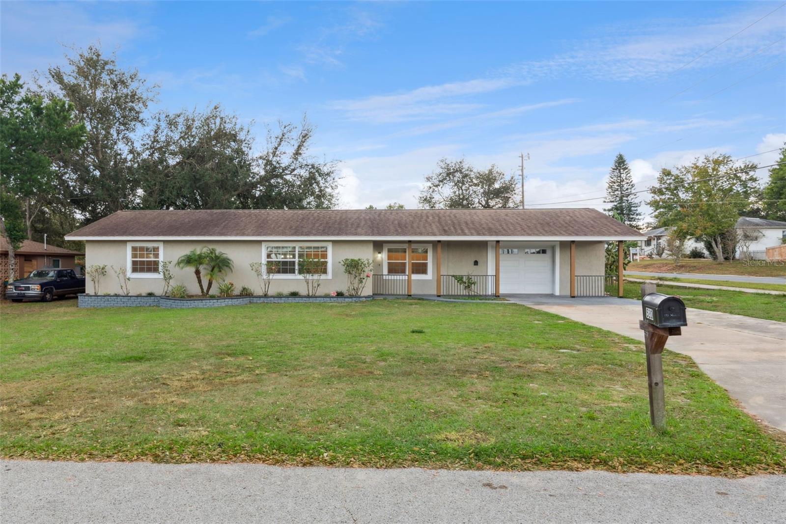 Single Family Residence in EUSTIS, FL - Daniel Dourado