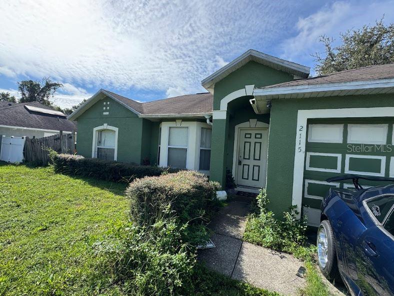 Single Family Residence in DELTONA, FL - Daniel Dourado