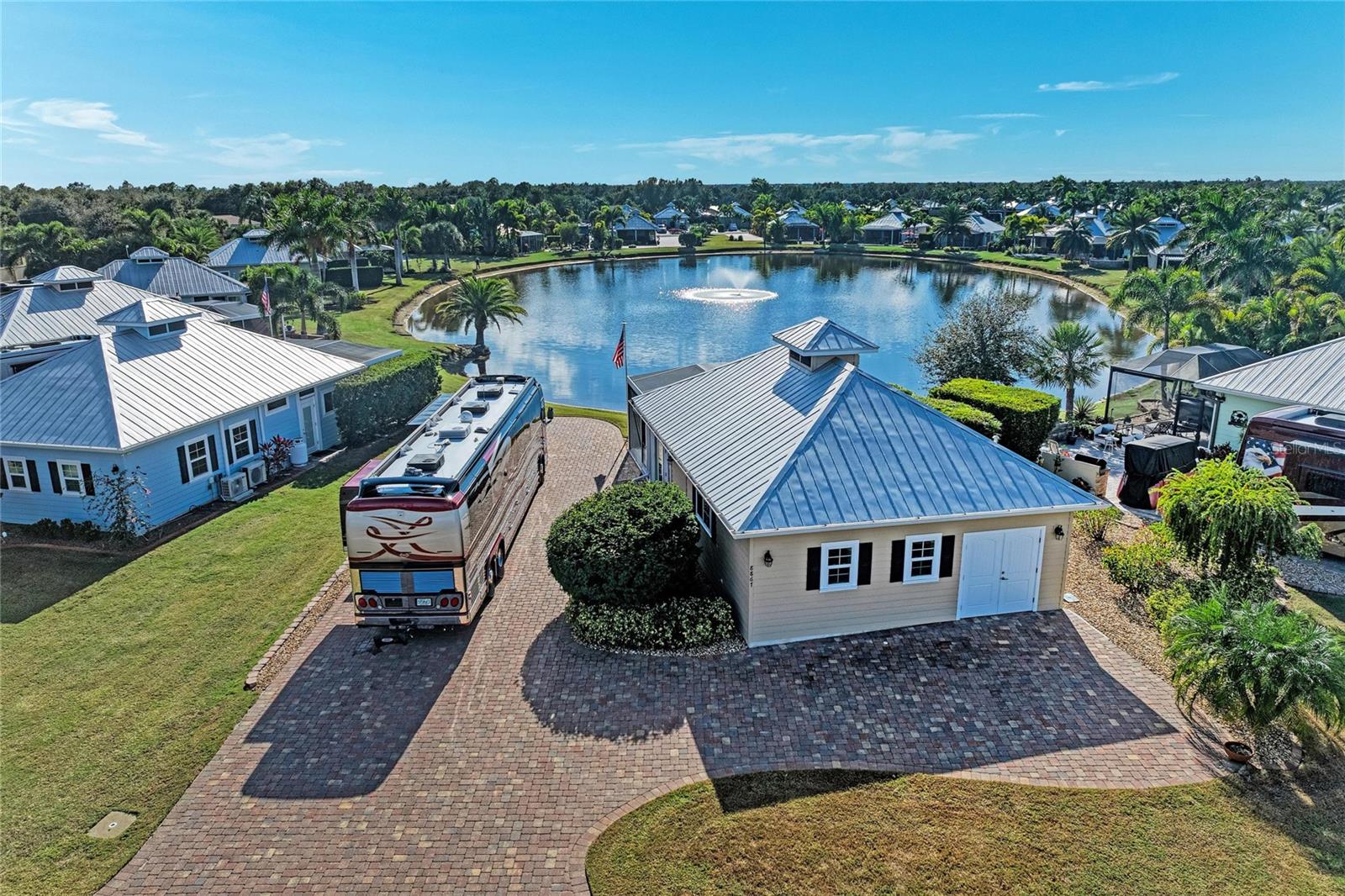 Single Family Residence in ARCADIA, FL - Daniel Dourado