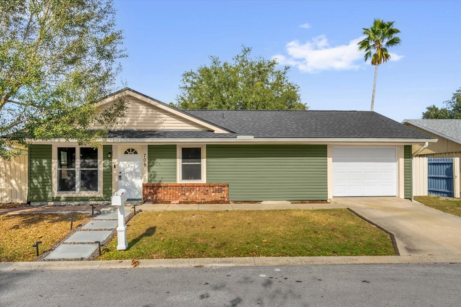 Single Family Residence in WINTER SPRINGS, FL - Daniel Dourado