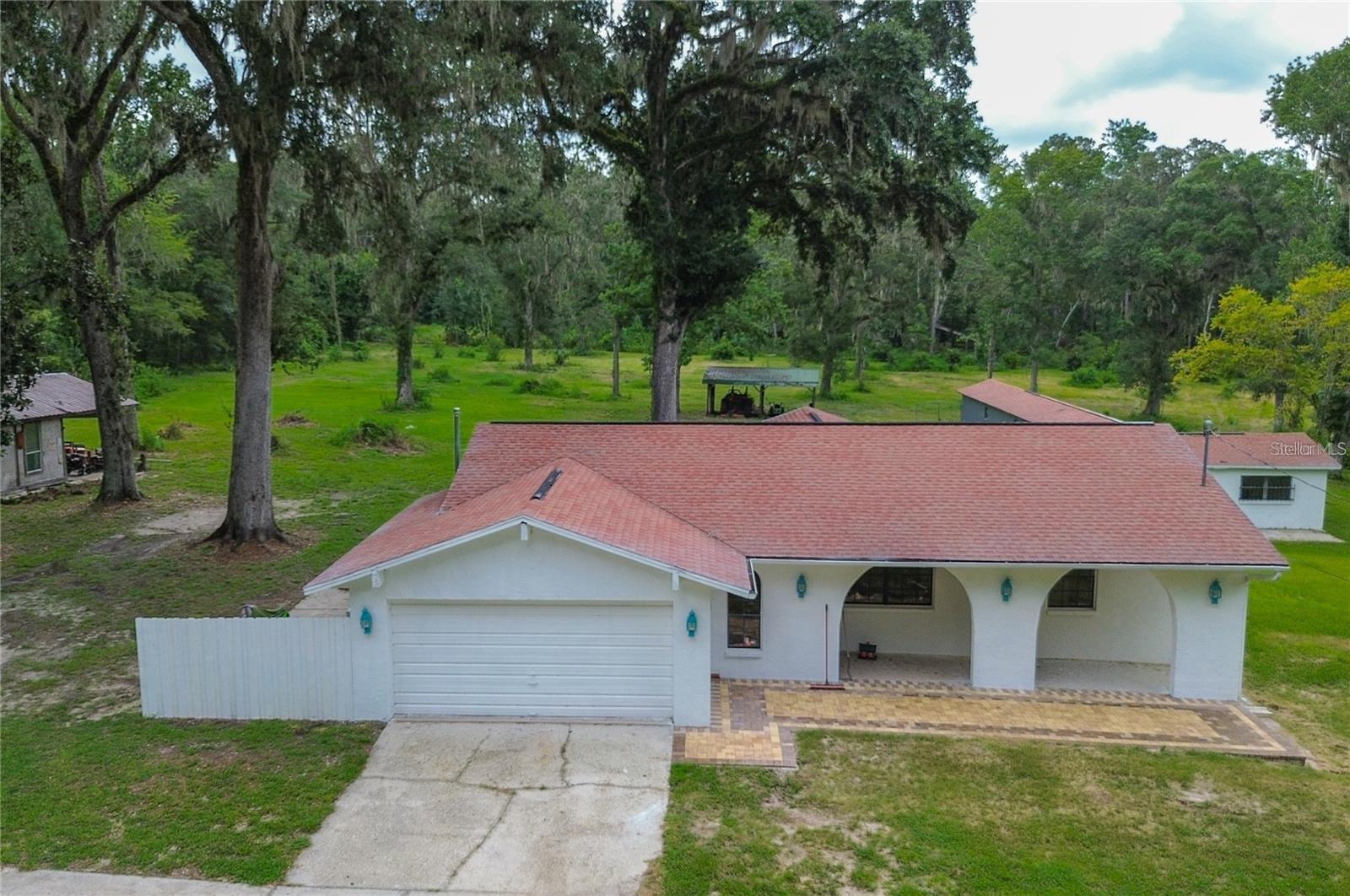 Single Family Residence em BROOKSVILLE, FL - Daniel Dourado