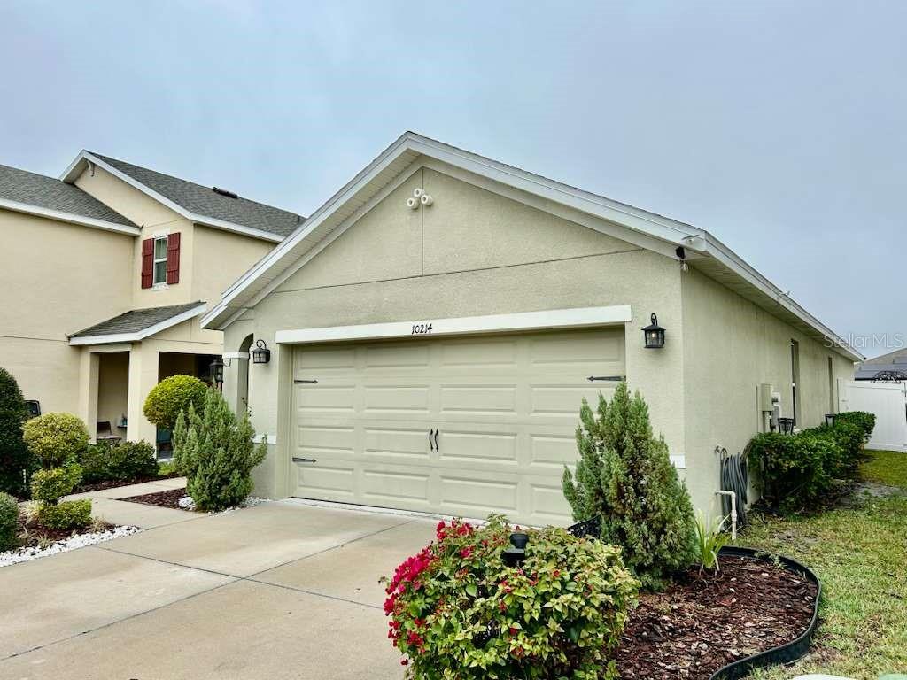 Single Family Residence in SUN CITY CENTER, FL - Daniel Dourado