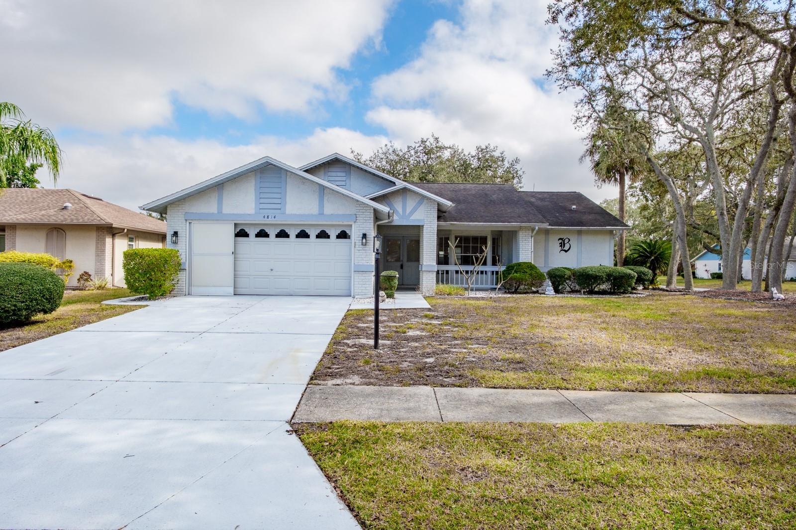 Single Family Residence em NEW PORT RICHEY, FL - Daniel Dourado