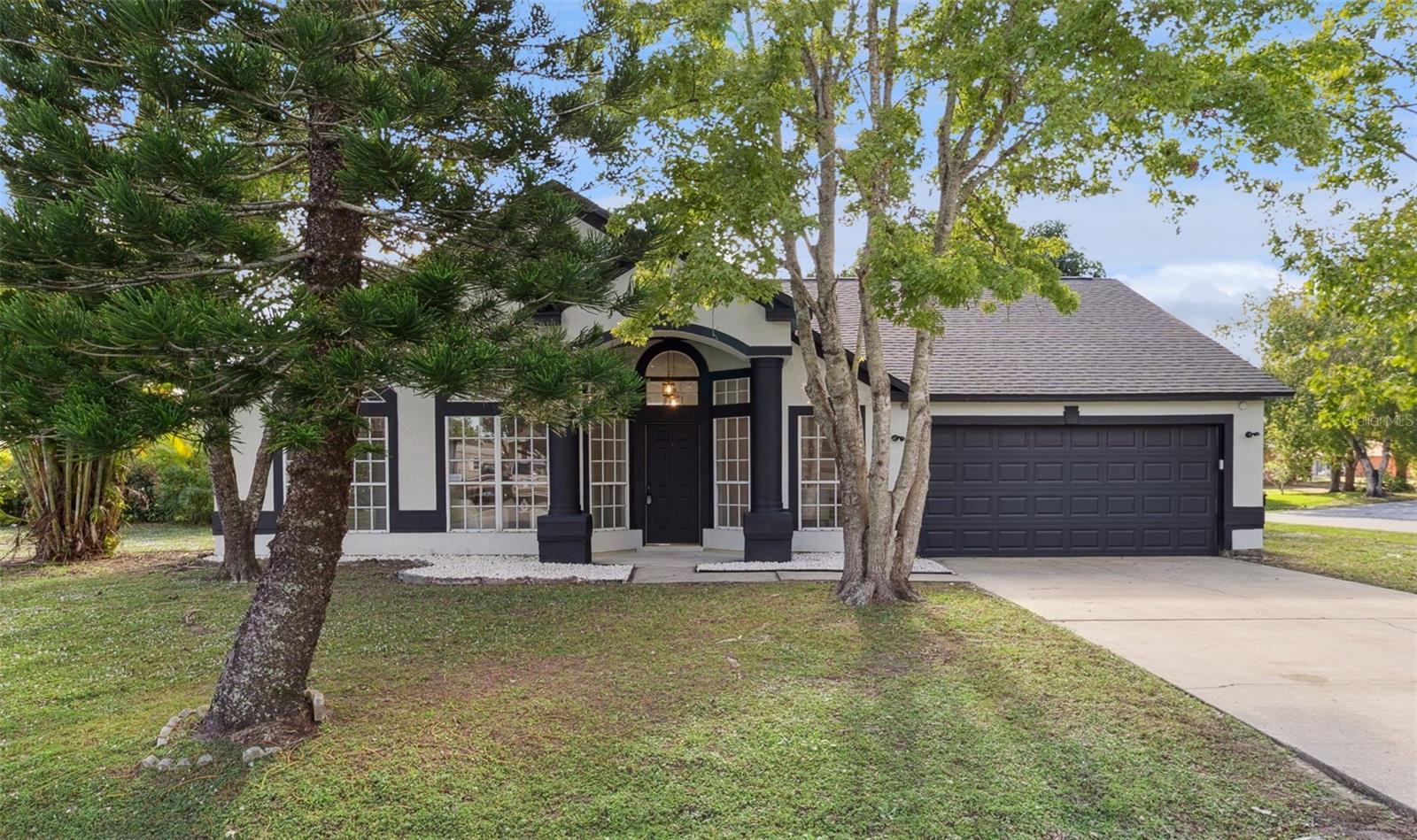 Single Family Residence in PALM BAY, FL - Daniel Dourado