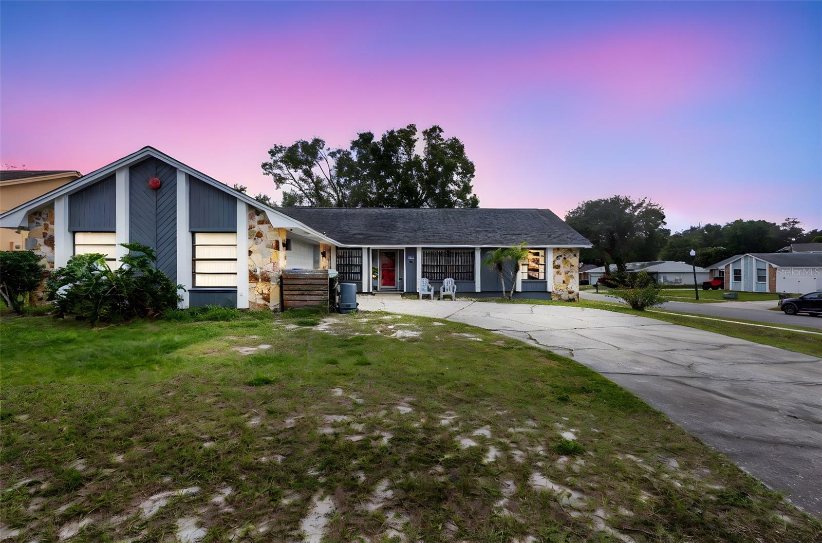 Single Family Residence in ORLANDO, FL - Daniel Dourado