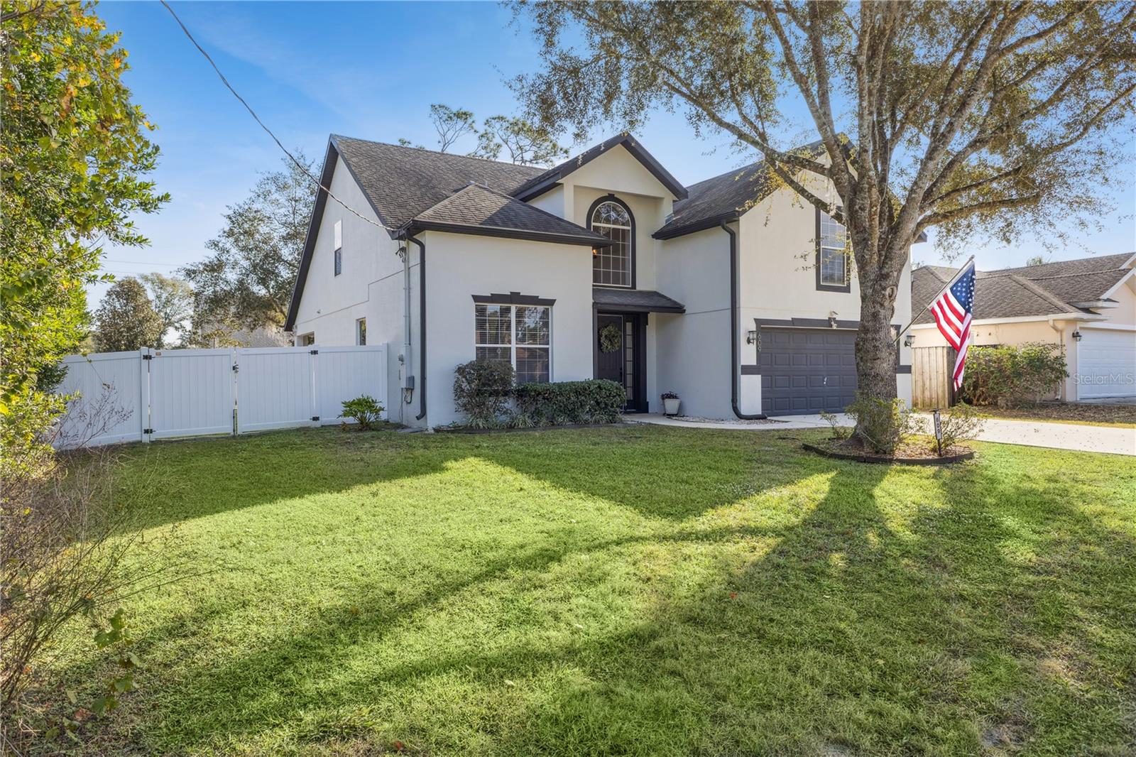 Single Family Residence em DELAND, FL - Daniel Dourado