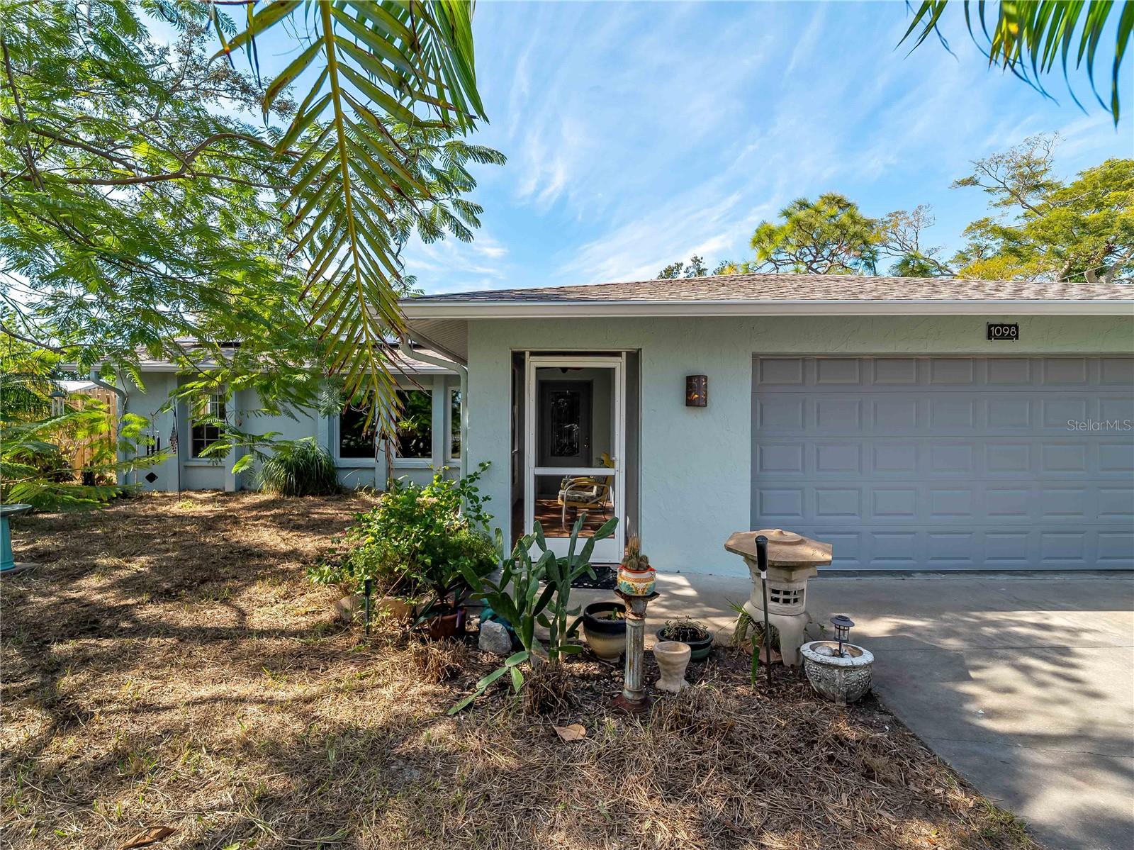 Single Family Residence in ENGLEWOOD, FL - Daniel Dourado