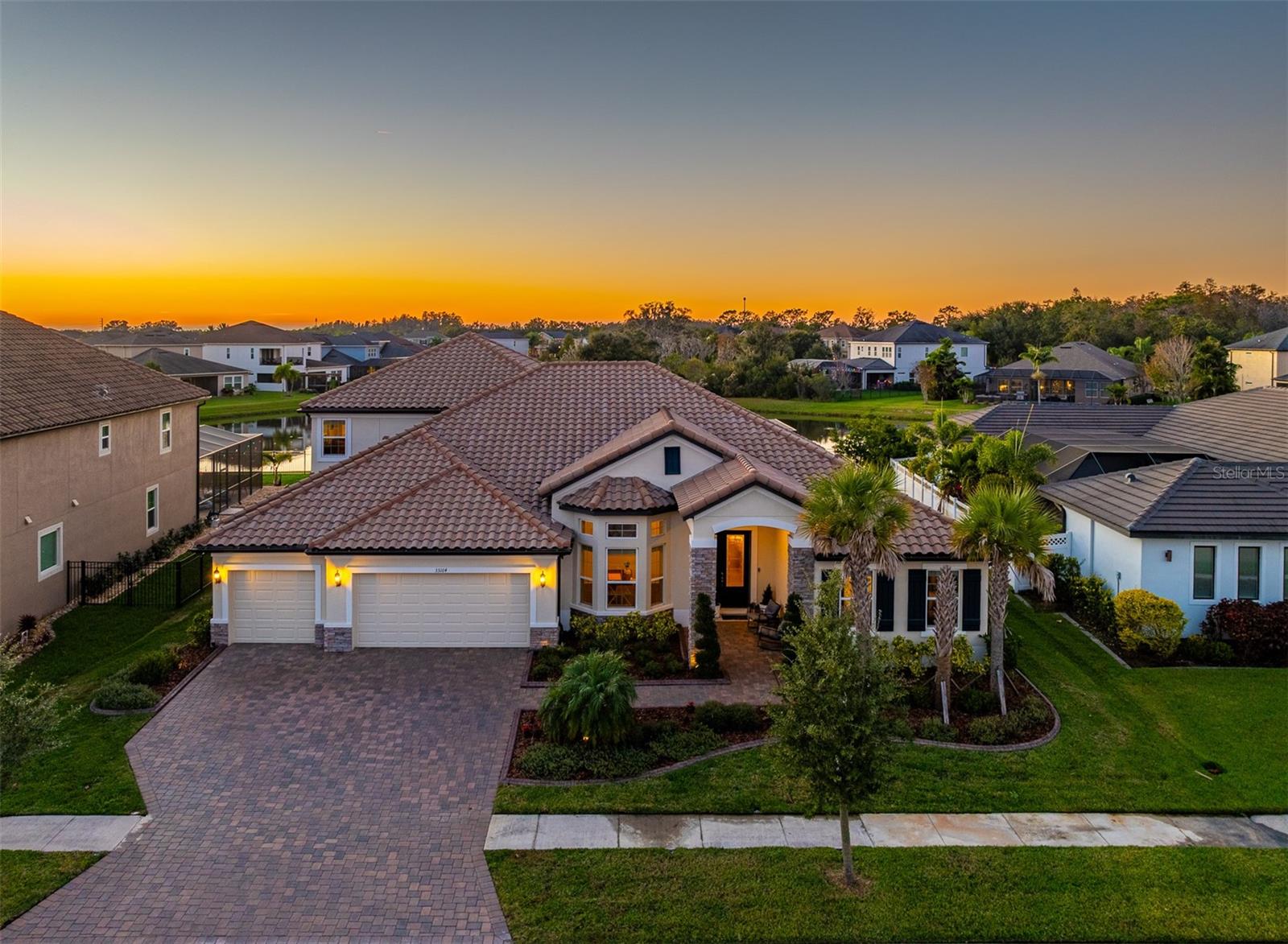 Single Family Residence em WESLEY CHAPEL, FL - Daniel Dourado