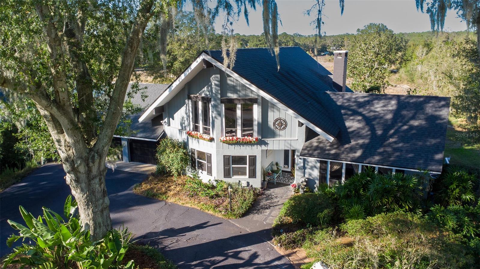 Single Family Residence in LEESBURG, FL - Daniel Dourado