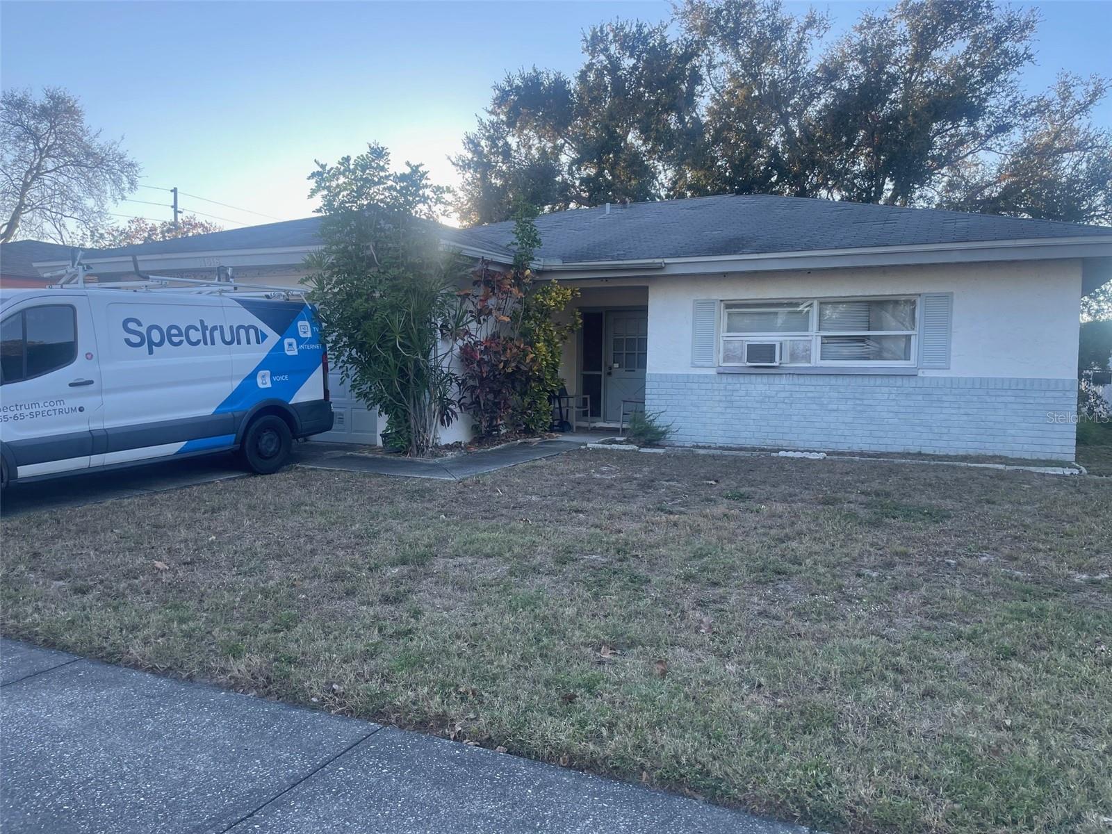 Single Family Residence in LARGO, FL - Daniel Dourado