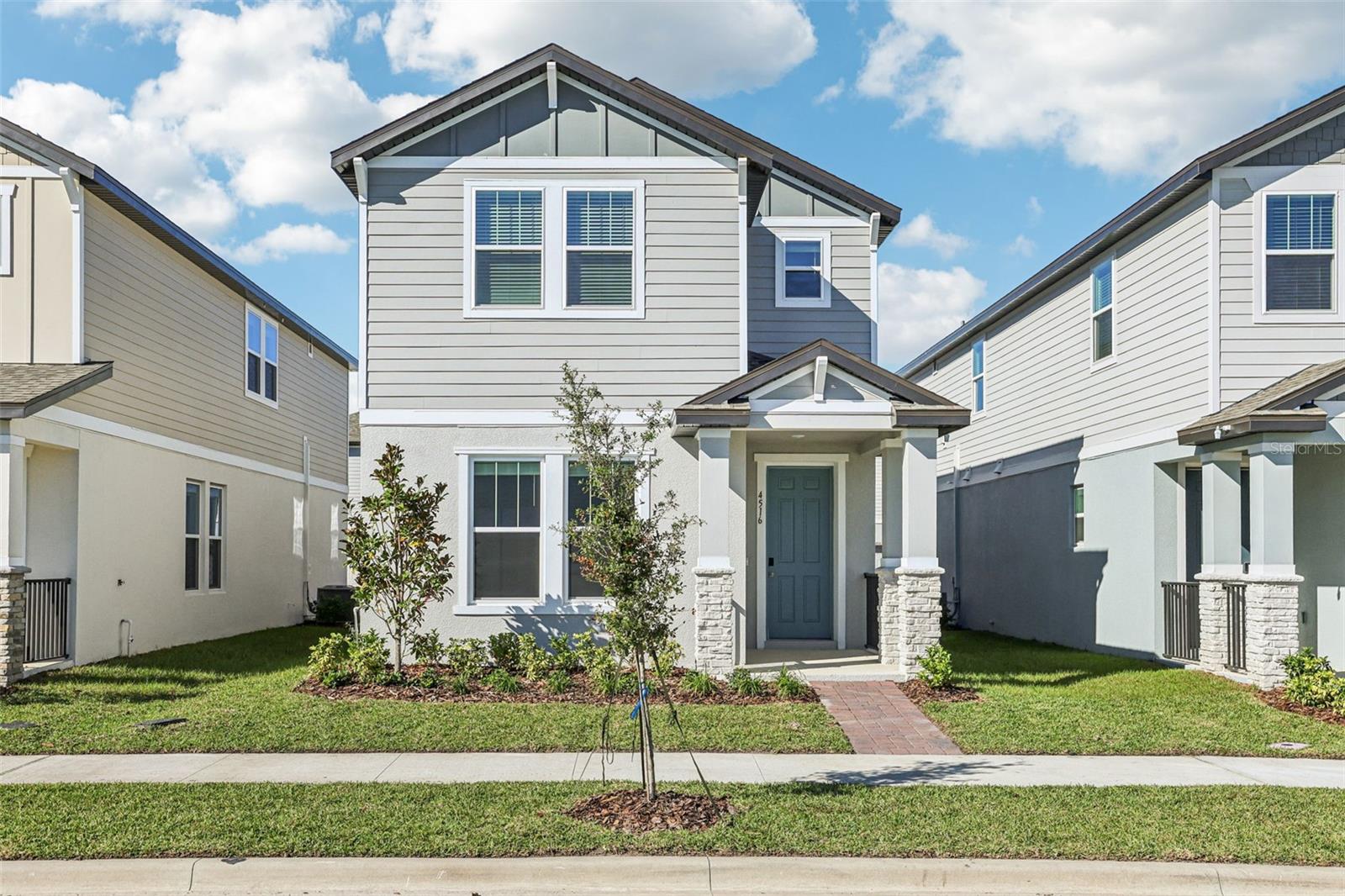 Single Family Residence em ST CLOUD, FL - Daniel Dourado