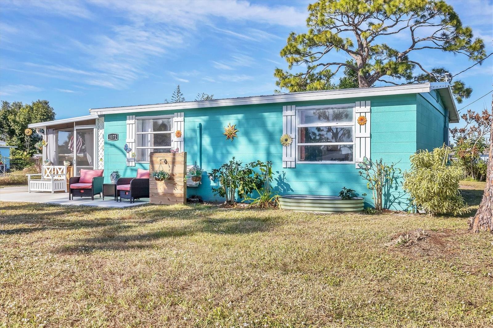 Single Family Residence in ENGLEWOOD, FL - Daniel Dourado