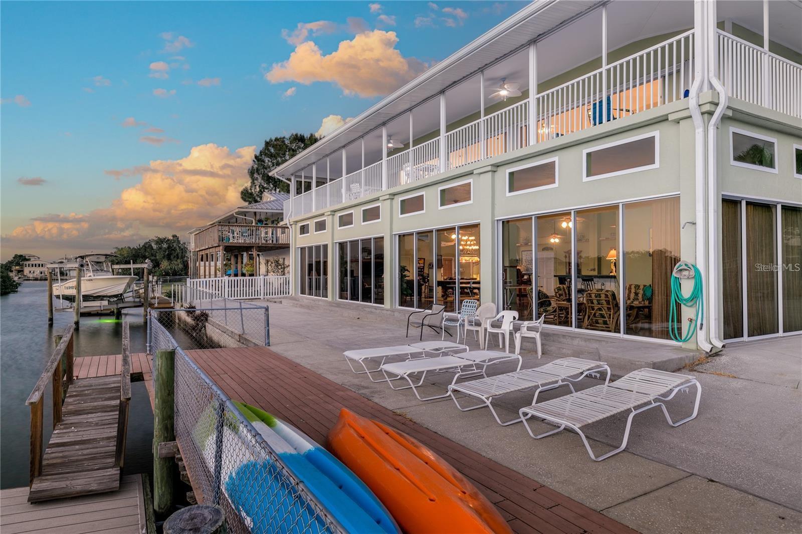 Single Family Residence em HUDSON, FL - Daniel Dourado