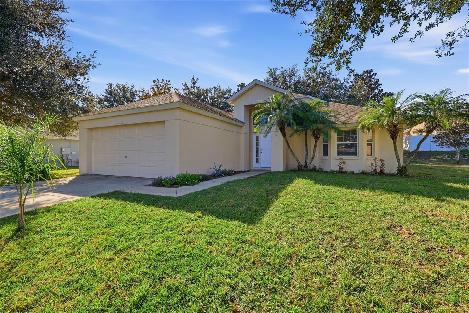 Single Family Residence in TAVARES, FL - Daniel Dourado