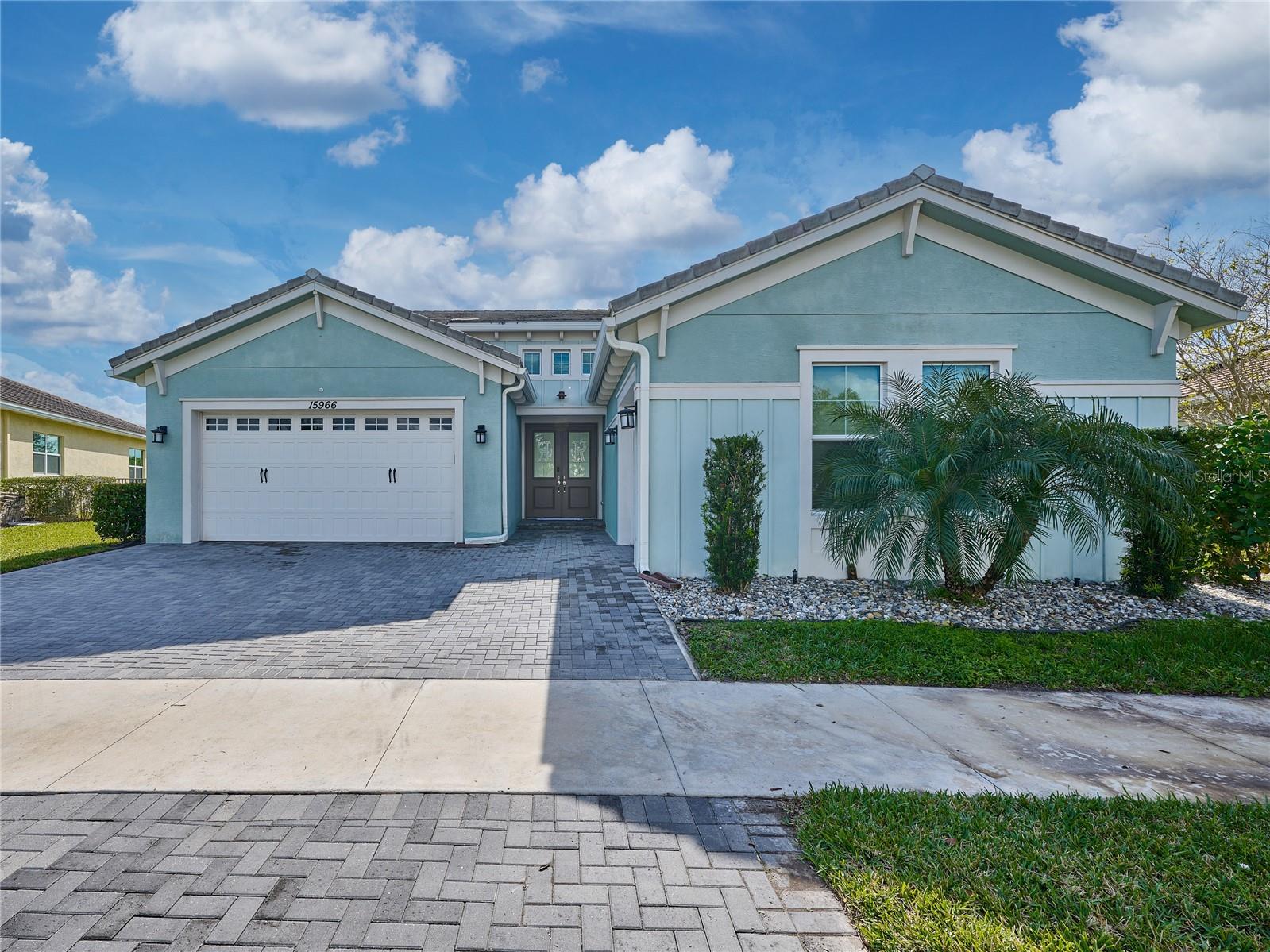 Single Family Residence in LOXAHATCHEE, FL - Daniel Dourado