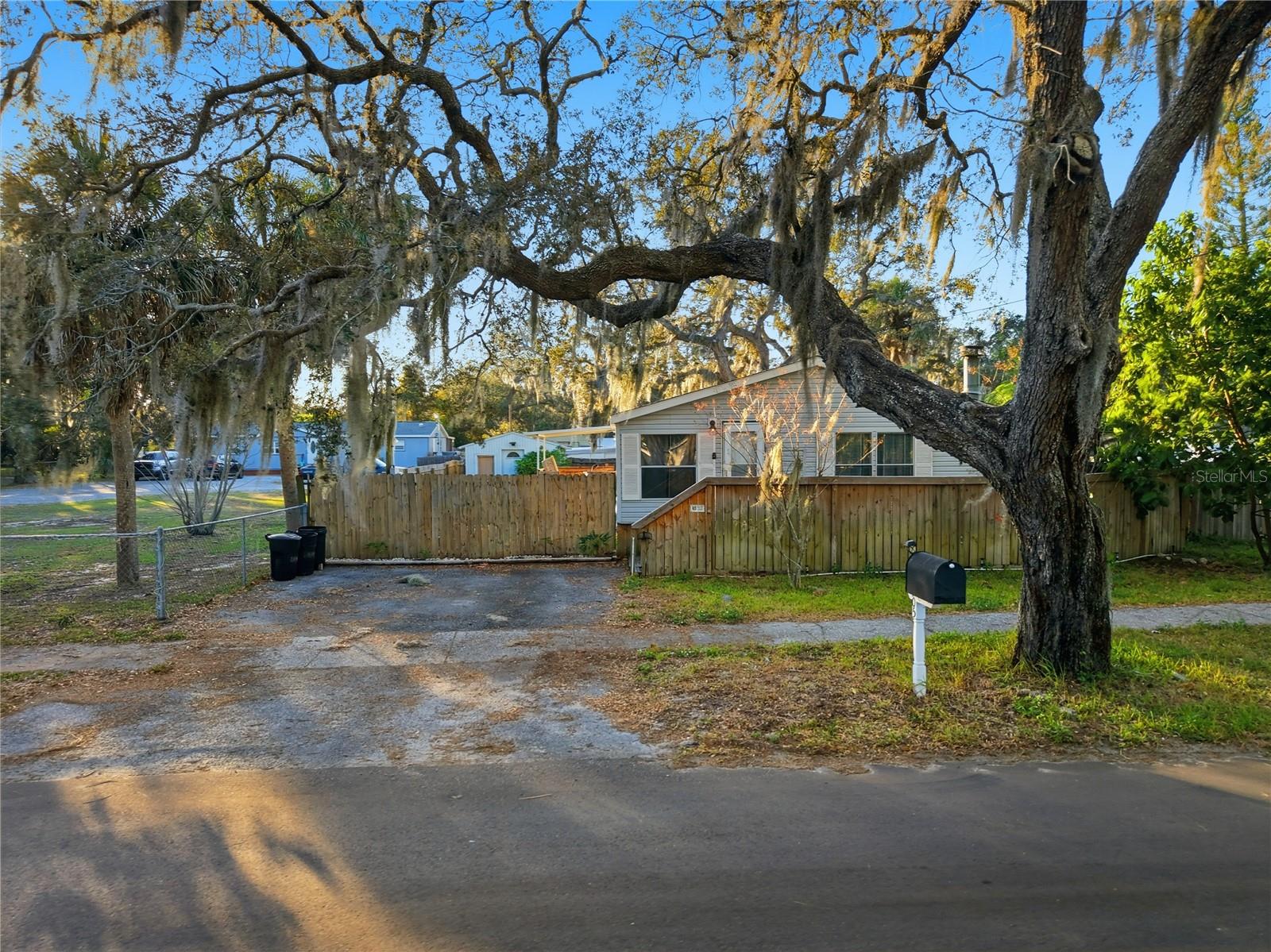 Manufactured Home em HOLIDAY, FL - Daniel Dourado